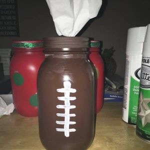 Mason jar tissue holder